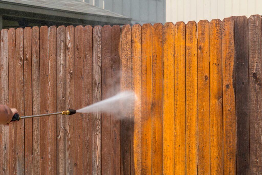 wood fence cleaning Windsor ontario